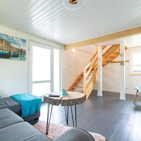 Hacienda-debina Debina (Ustka)